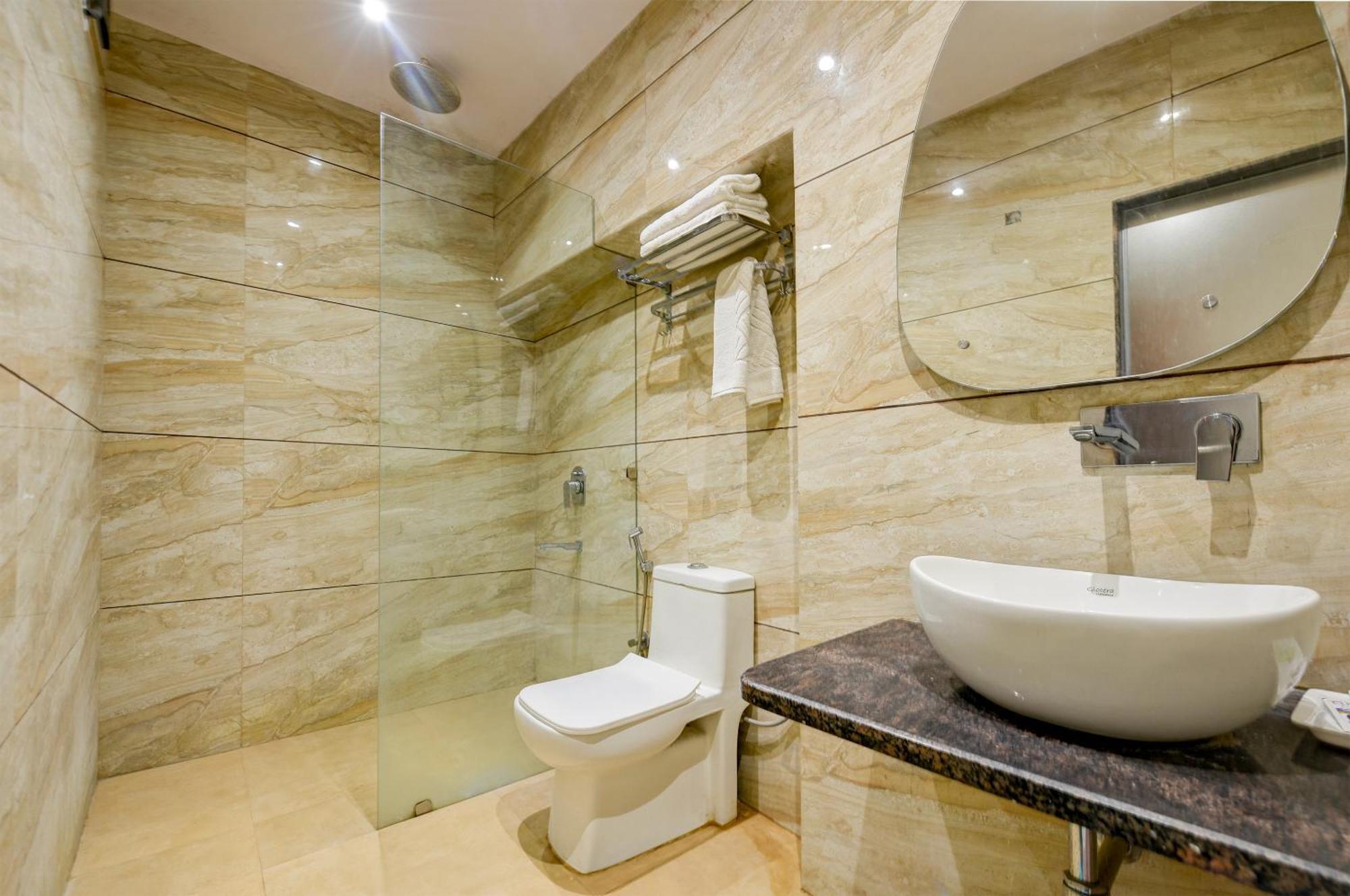 The Pearl Plaza Hotel In City Centre - Near New Delhi Railway Station Eksteriør billede