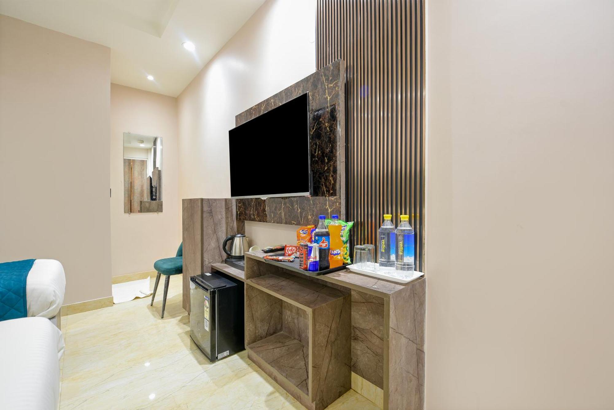 The Pearl Plaza Hotel In City Centre - Near New Delhi Railway Station Eksteriør billede