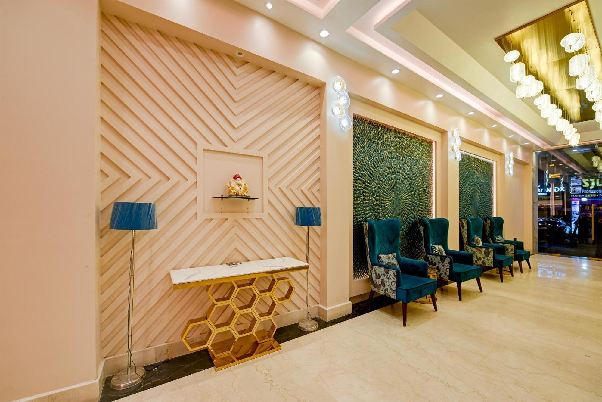 The Pearl Plaza Hotel In City Centre - Near New Delhi Railway Station Eksteriør billede