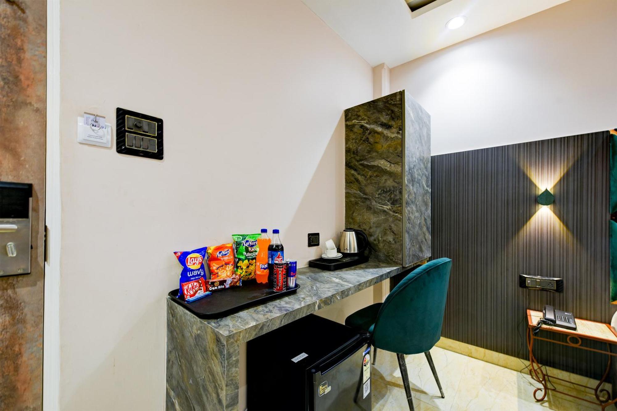 The Pearl Plaza Hotel In City Centre - Near New Delhi Railway Station Eksteriør billede